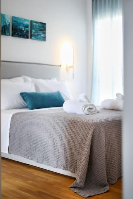 Blue Delta Apartment Palaio Faliro アテネ エクステリア 写真