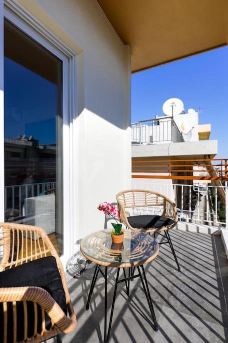 Blue Delta Apartment Palaio Faliro アテネ エクステリア 写真