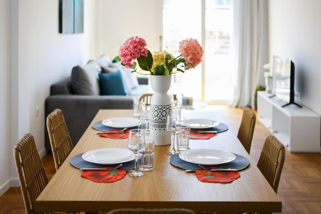 Blue Delta Apartment Palaio Faliro アテネ エクステリア 写真